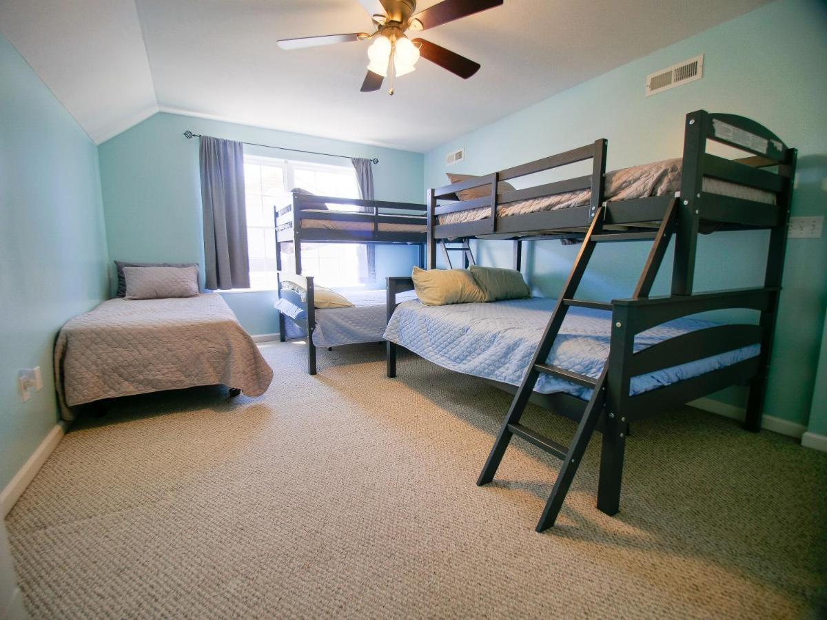Villa The 737 - Games & Good Times In The Smoky Mountains! à Pigeon Forge Extérieur photo